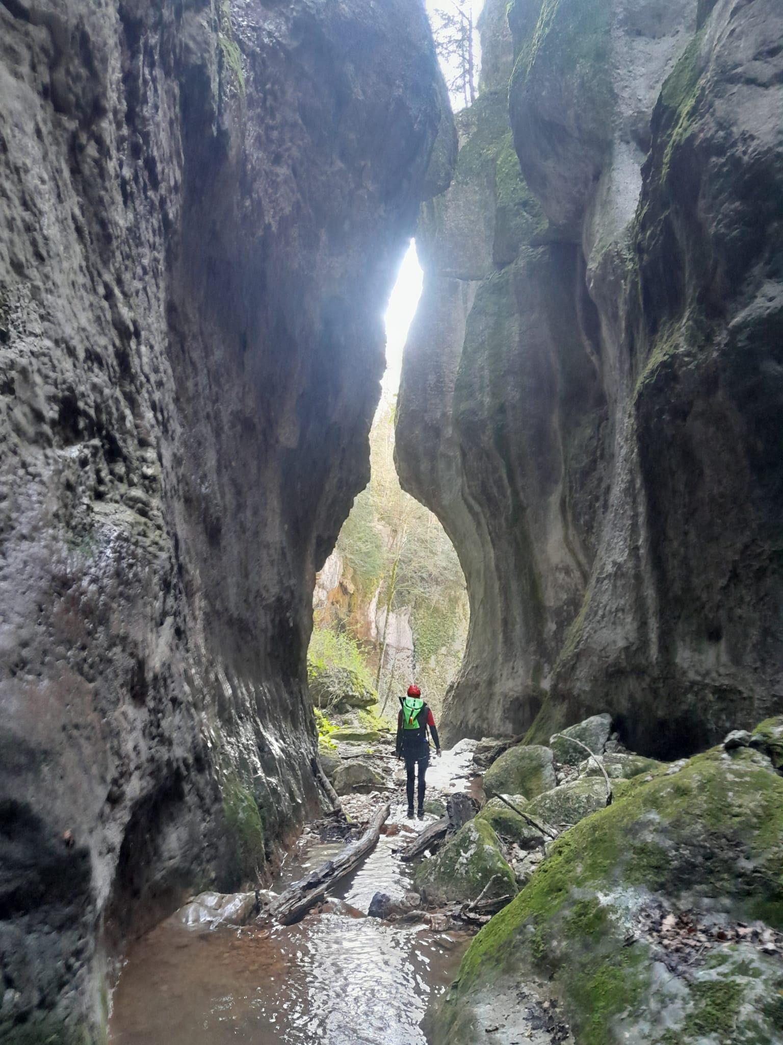 Etroit des colombières